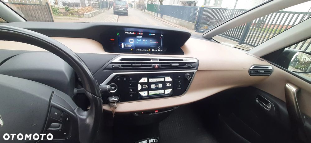 Citroën C4 Grand Picasso 1.6 THP Exclusive - 6