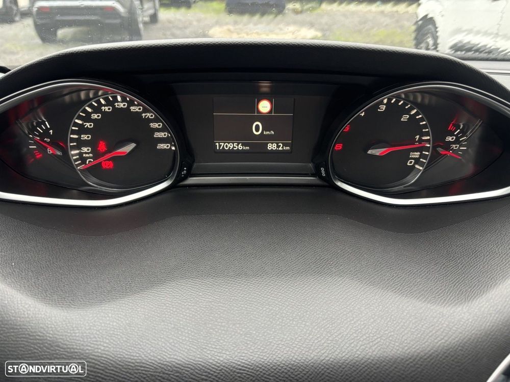 Peugeot 308 - 6