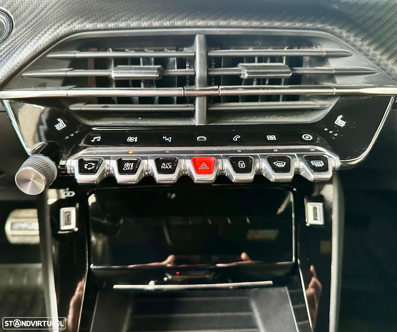 Peugeot e-2008 50 kWh GT Pack - 24