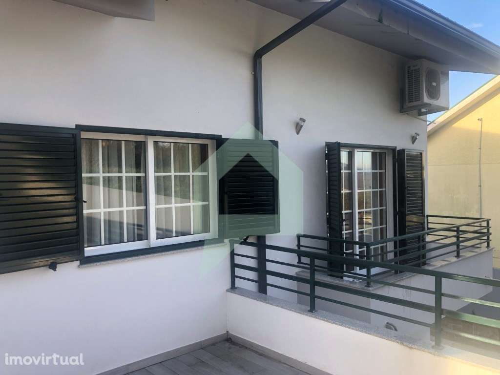 Moradia individual V4, de dois andares, em Quintiães, Barcelos. - Grande imagem: 5/32