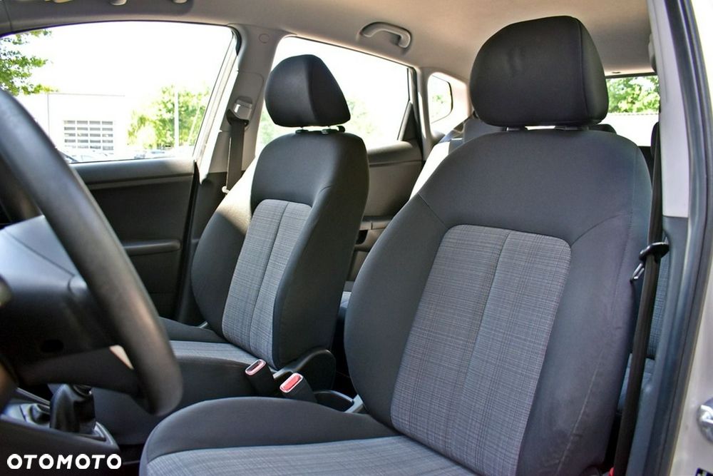Kia Venga 1.4 S - 10