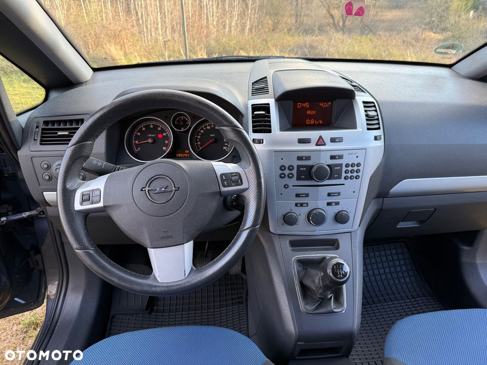 Opel Zafira 1.6 - 9