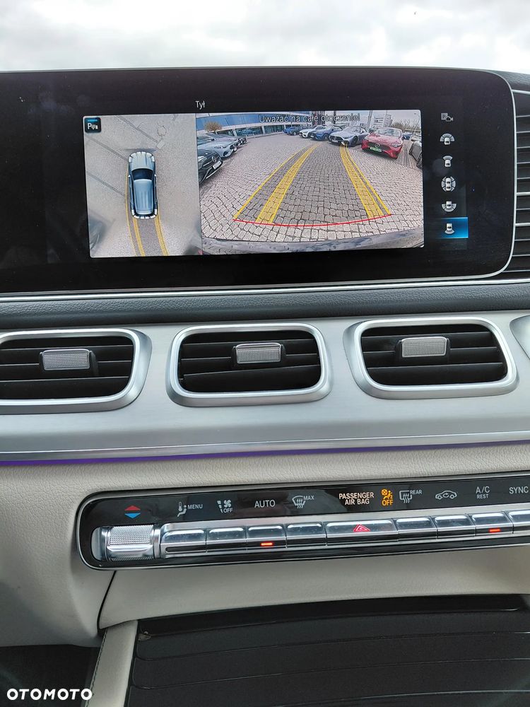 Mercedes-Benz GLE 300 d 4Matic 9G-TRONIC AMG Line - 19