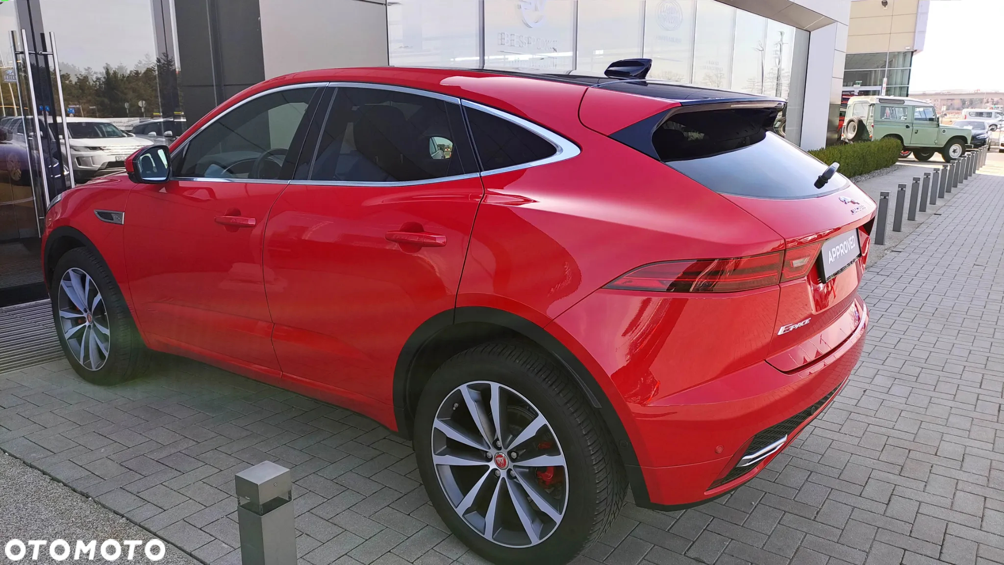 Jaguar E-Pace 2.0 i4D AWD R-Dynamic SE - 10