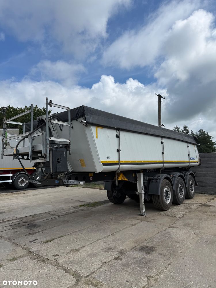 Schmitz Cargobull - 1