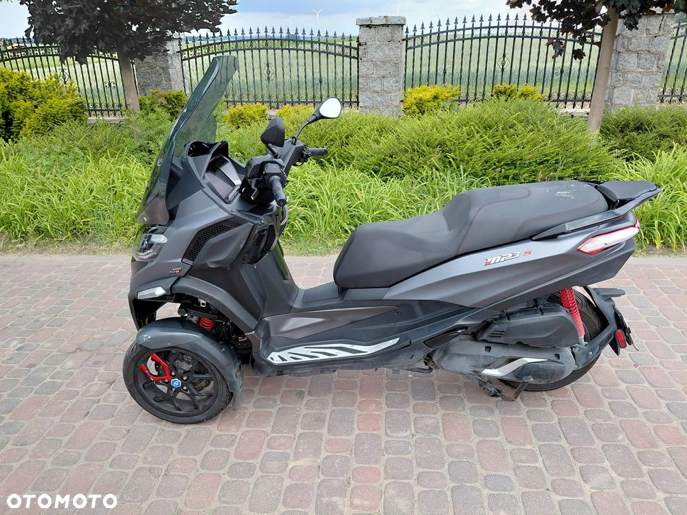 Piaggio MP-3 - 2