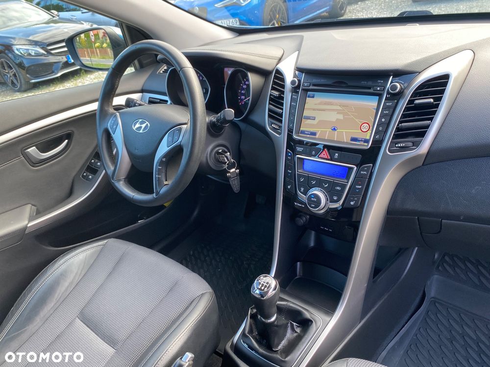 Hyundai i30 1.4 Premium - 24