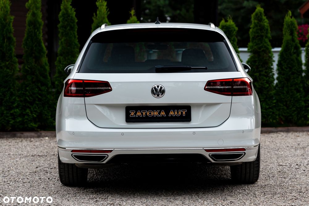 Volkswagen Passat Variant 2.0 TSI (BlueMotion Technology) 4Motion DSG Highline - 11