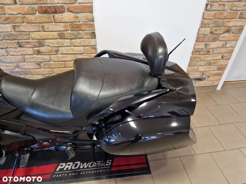 Honda GL - 12