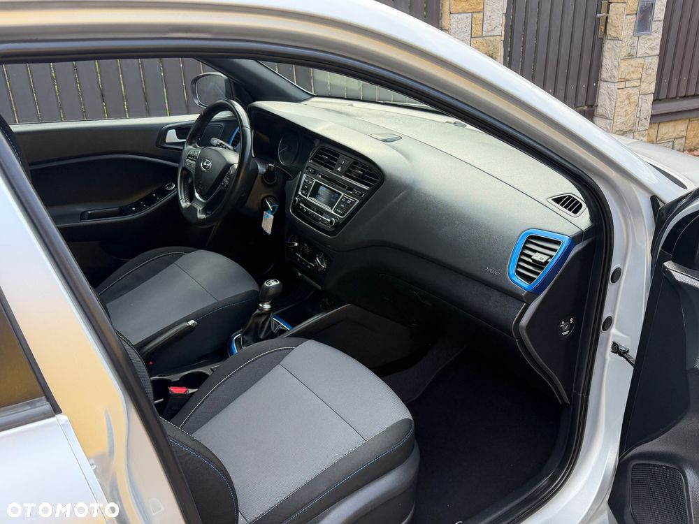 Hyundai i20 1.2 Passion Plus - 14