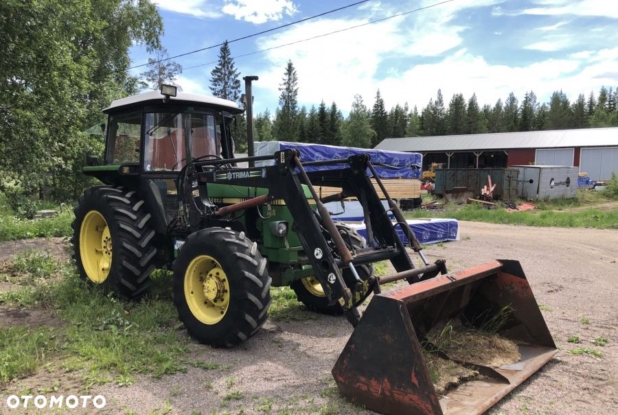 John Deere 2040 - 3