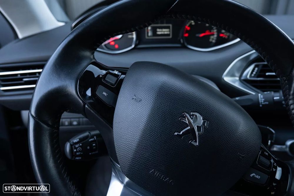 Peugeot 308 SW 1.5 BlueHDi Allure Pack - 23