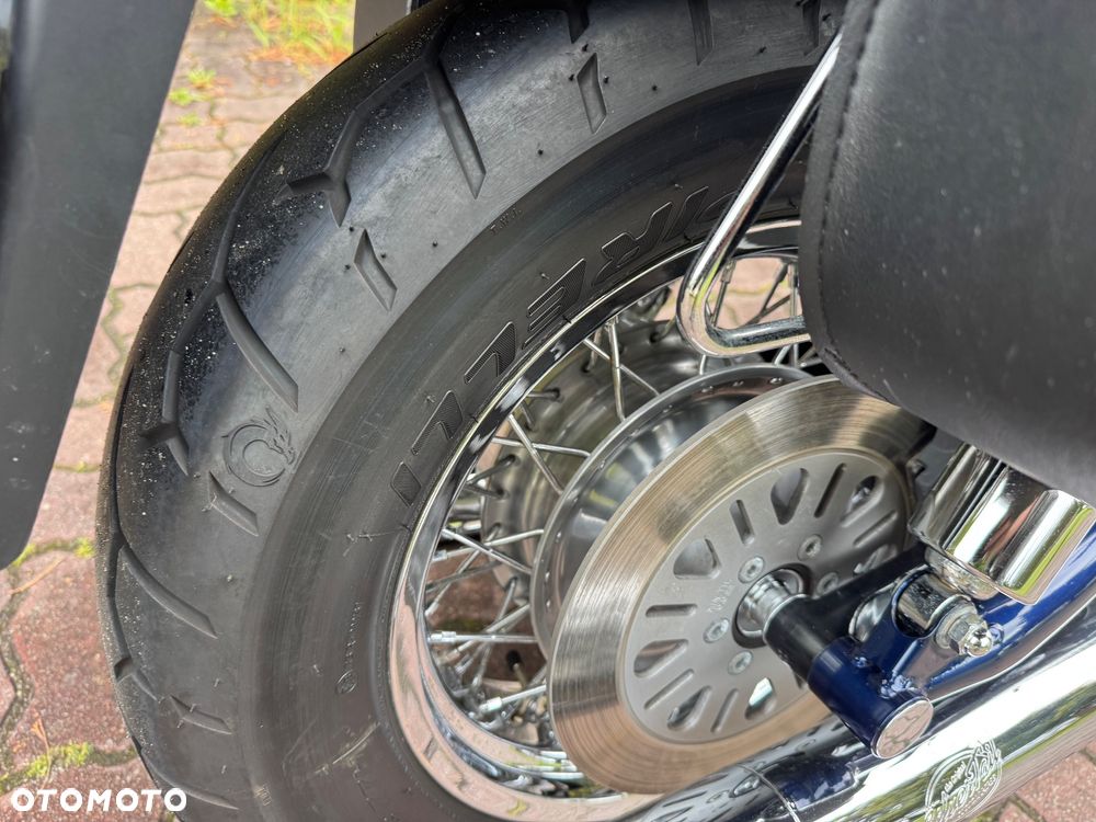 Suzuki Intruder - 13