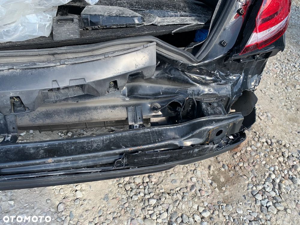 Mercedes-Benz Klasa C 300 4Matic 9G-TRONIC - 6