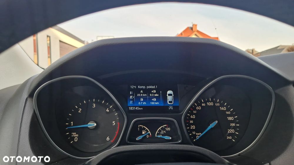 Ford Focus 1.5 EcoBlue Start-Stopp-System TITANIUM - 21