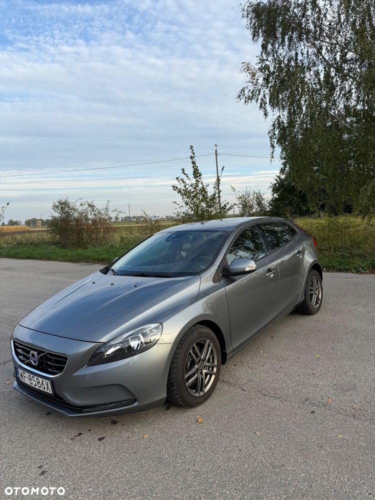 Volvo V40 - 2