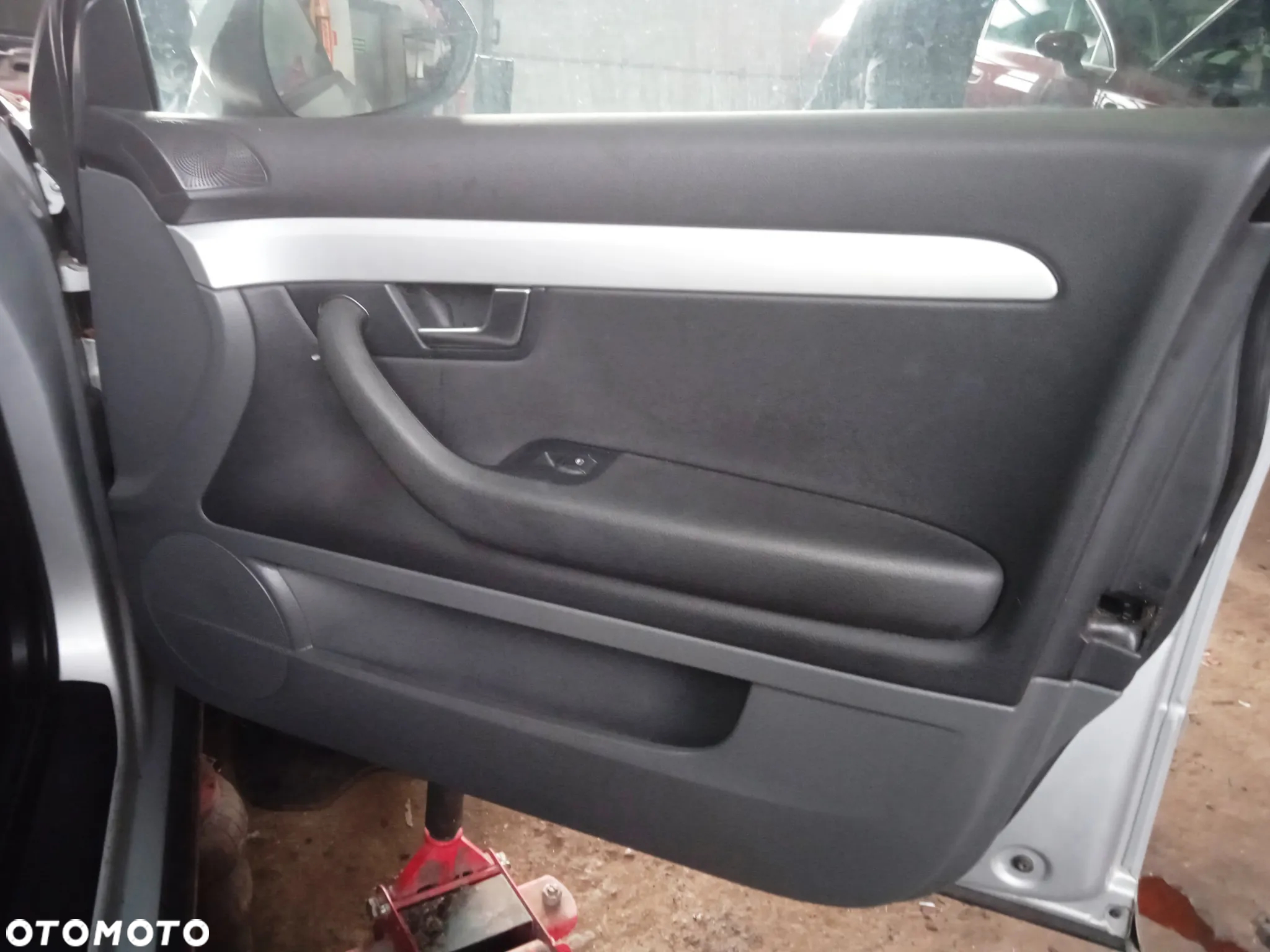 Boczek tapicerka drzwi lewy prawy przód tył Seat Exeo kombi - 4