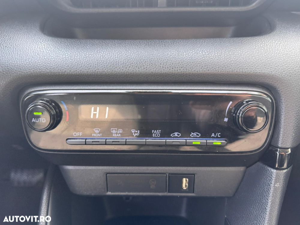 Toyota Yaris 1.5 VVT-i HSD Eco - 15