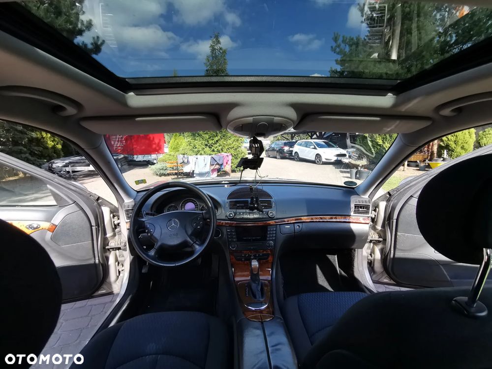 Mercedes-Benz Klasa E - 32