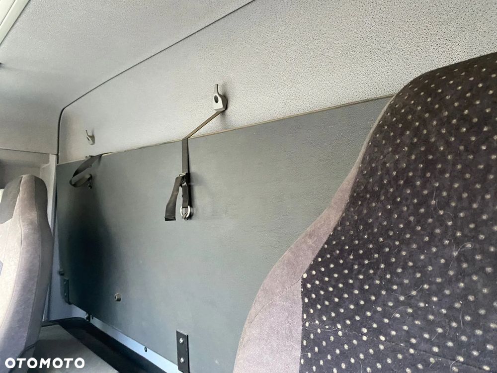 Mercedes-Benz Actros - 8