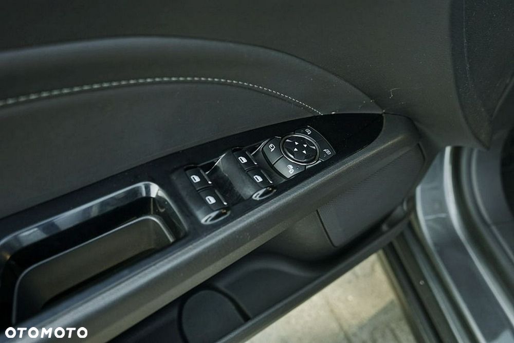 Ford Mondeo - 10
