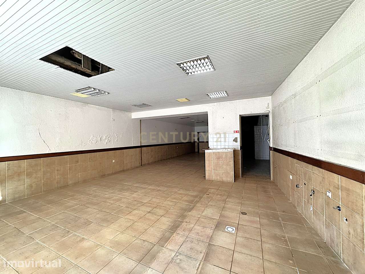 Moradia Térrea com Potencial de Construção de prédio no Centro do Mont - Grande imagem: 4/28