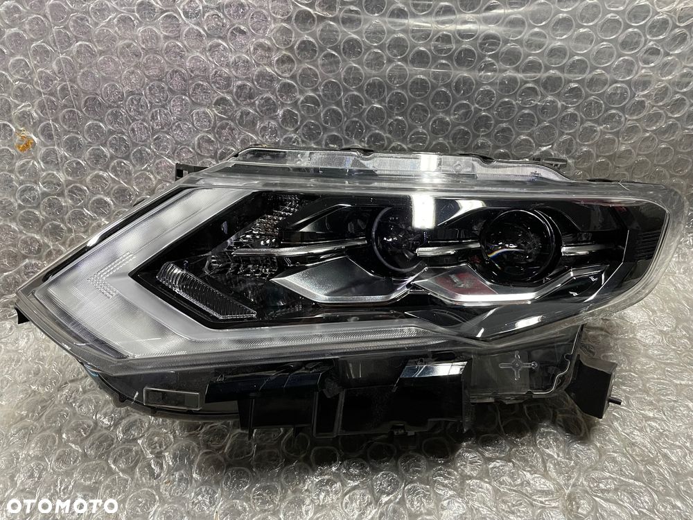 LAMPA LEWA PRZÓD NISSAN X TRAIL T32 LIFT FULL LED - 1