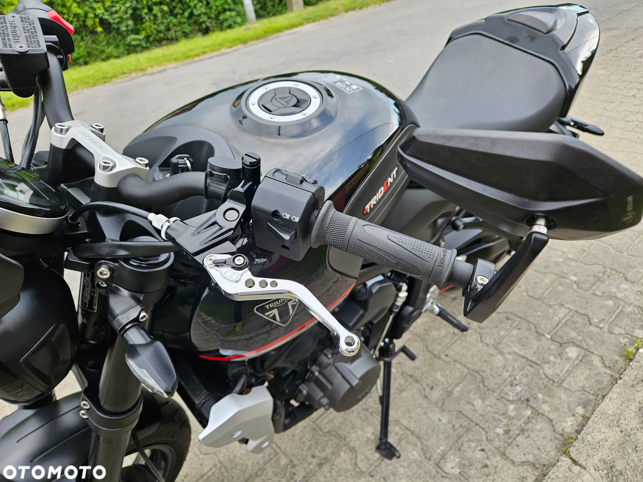 Triumph Trident - 10