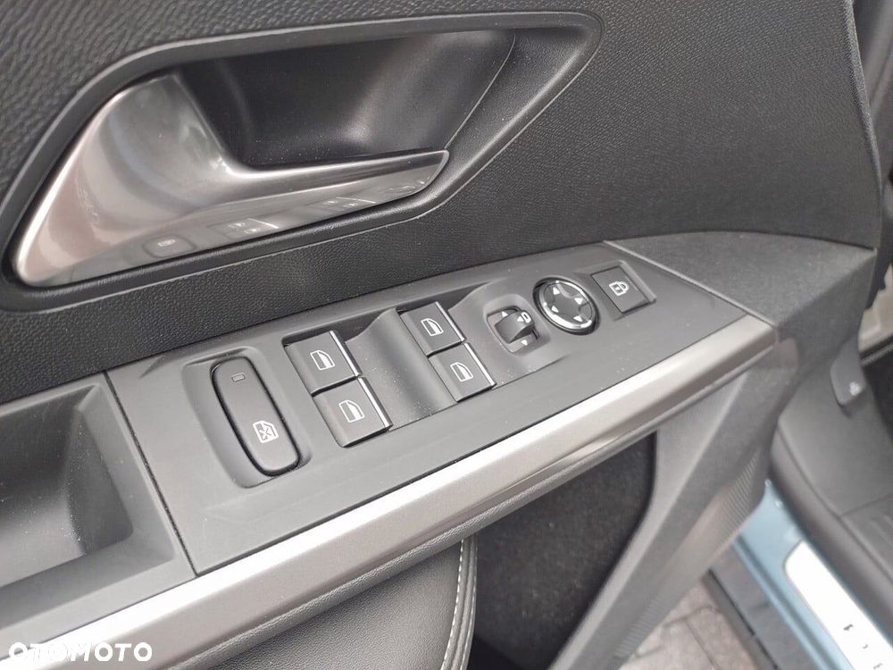 Peugeot 3008 - 12