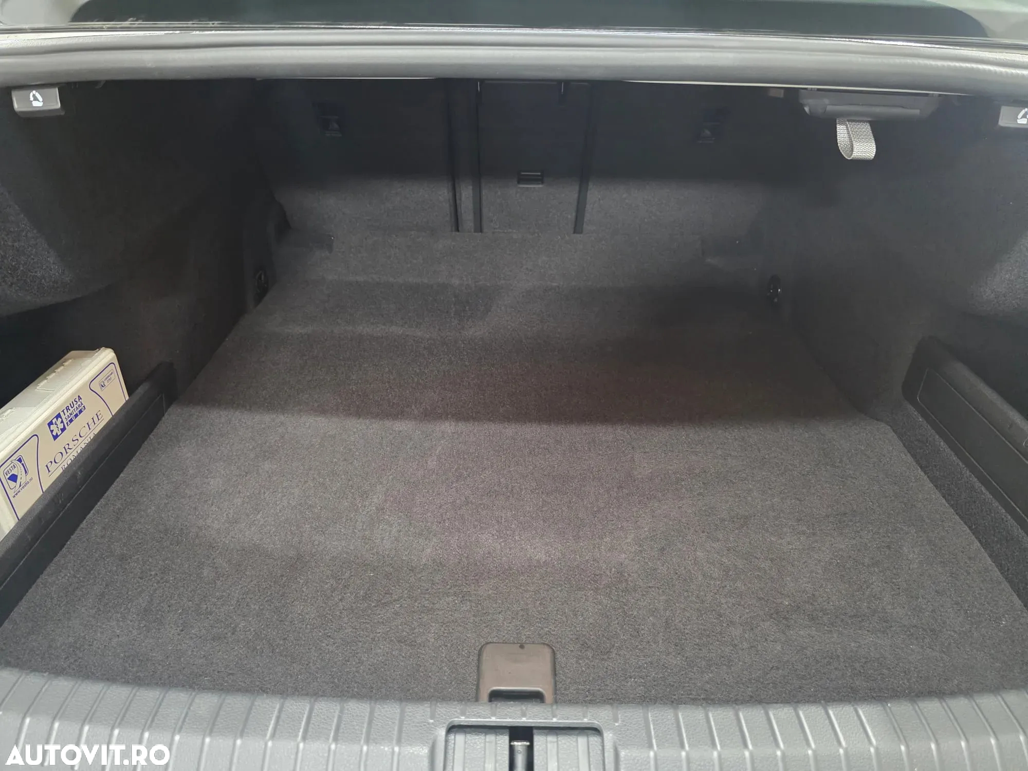Volkswagen Passat 1.6 TDI DSG Comfortline - 26