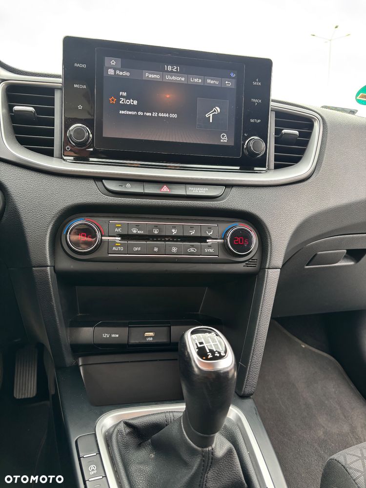 Kia XCeed 1.5 T-GDI M - 21