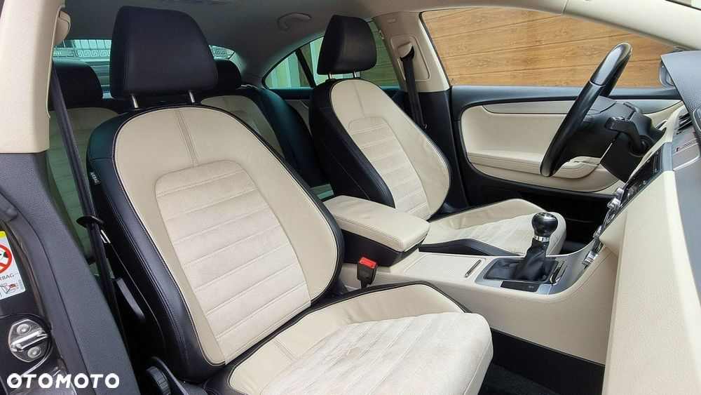 Volkswagen Passat CC - 13