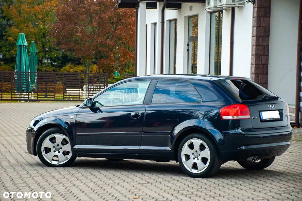 Audi A3 3-drzwiowe 2.0 FSI Attraction - 17