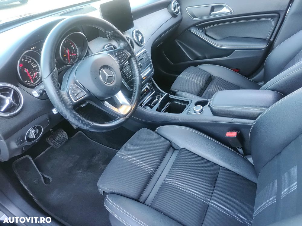 Mercedes-Benz CLA 180 - 9
