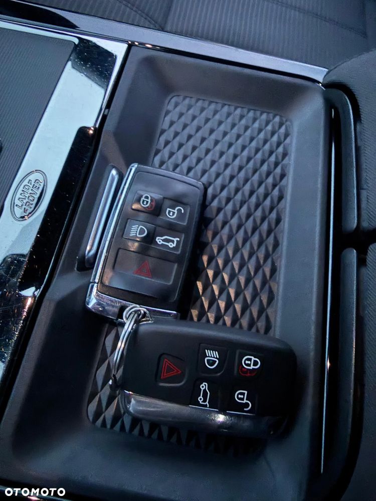 Land Rover Range Rover Evoque D150 R-Dynamic SE - 32