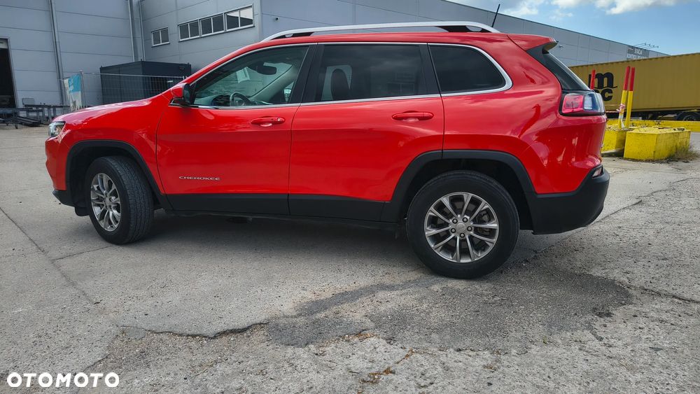 Jeep Cherokee - 11
