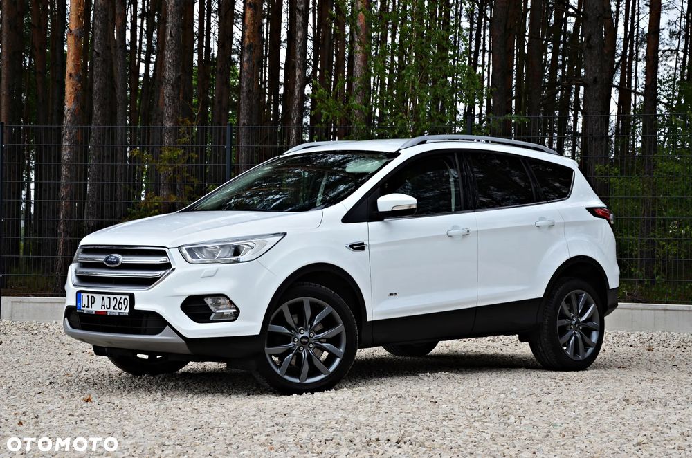 Ford Kuga 2.0 TDCi AWD Titanium - 11