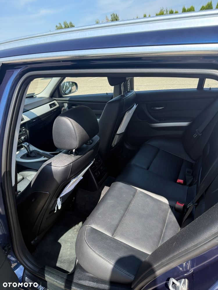 BMW Seria 3 318d - 5