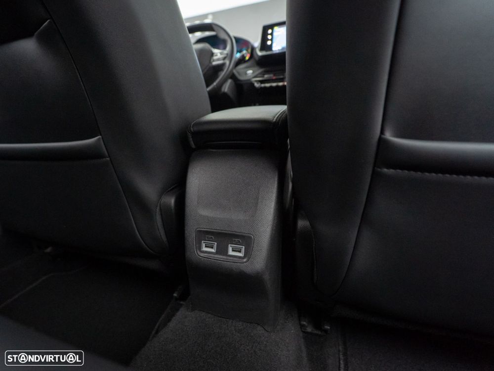 Peugeot e-208 50 kWh Allure - 40