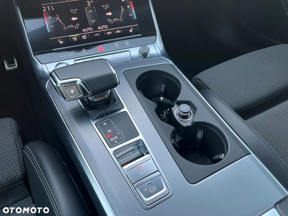 Audi A6 Avant 40 TDI S tronic S line - 23