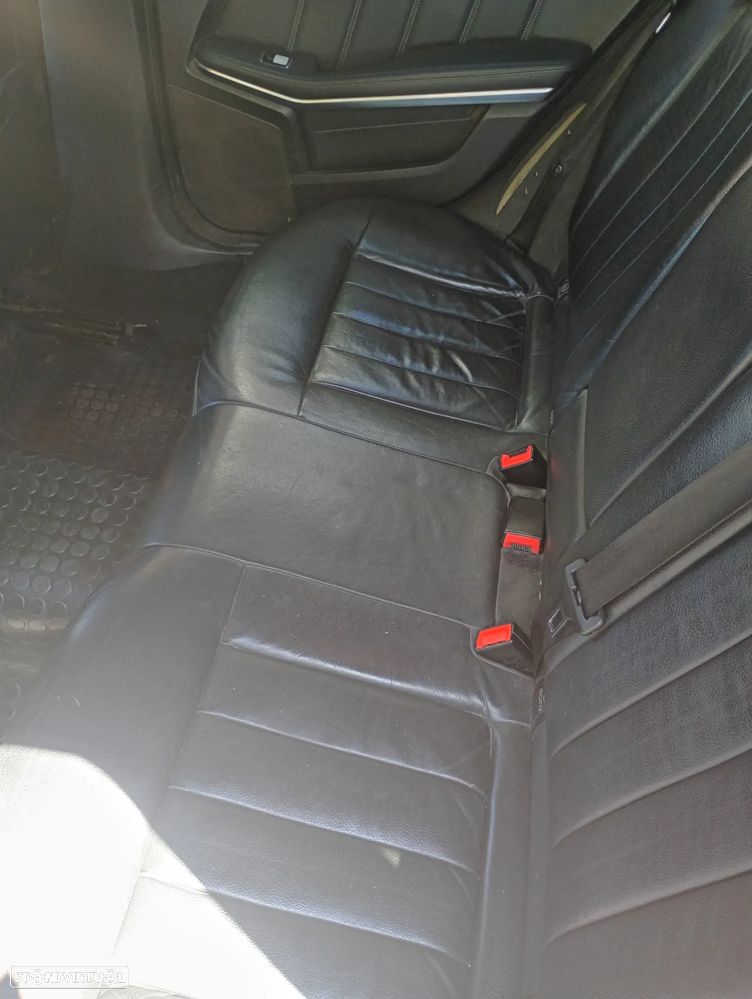 Mercedes-Benz E 220 BlueTEC 9G-TRONIC - 8