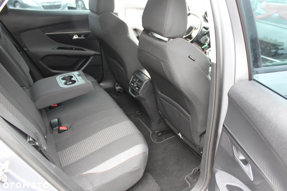 Peugeot 3008 BlueHDi 120 Stop & Start Business-Line - 26