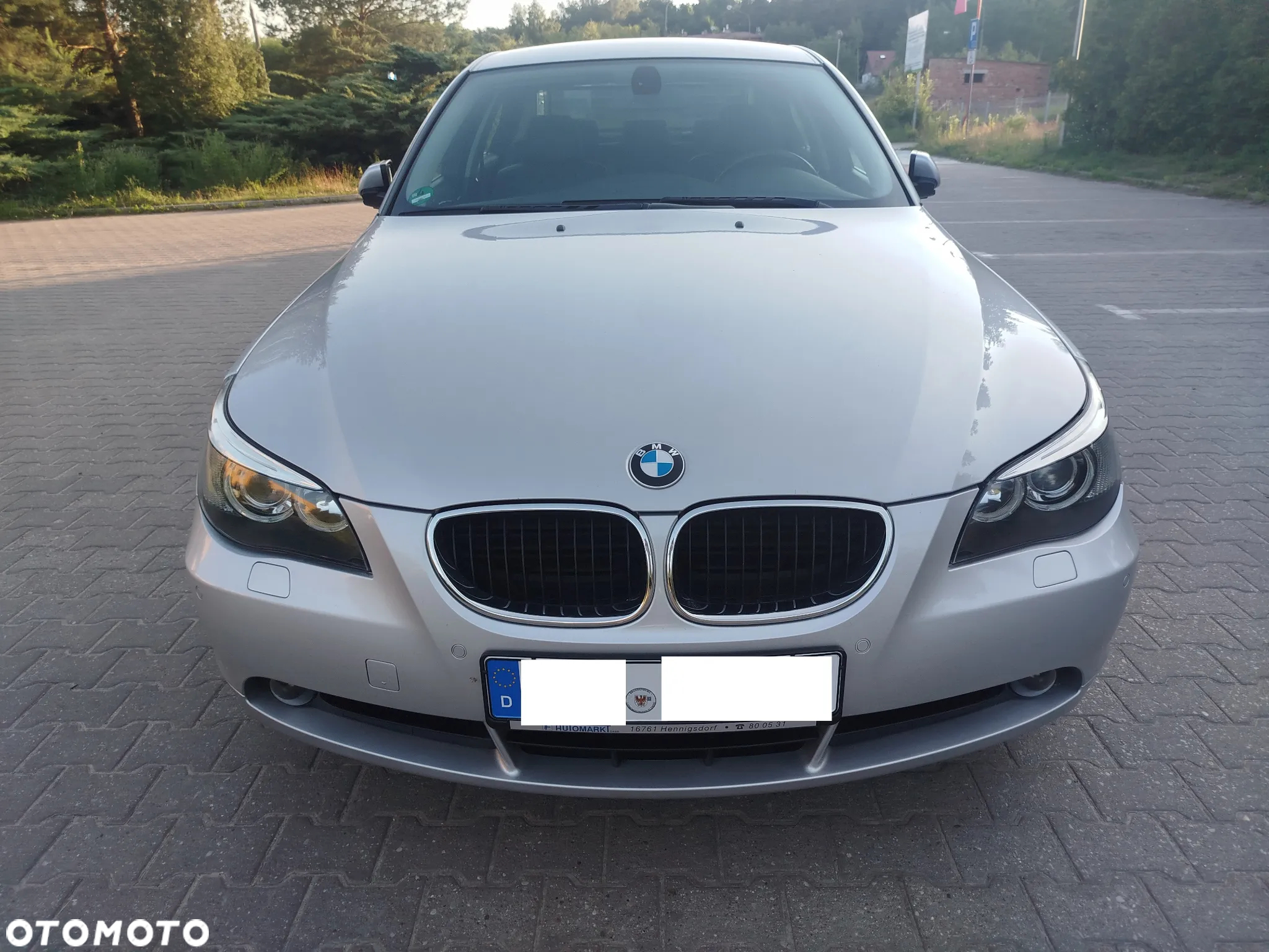 BMW Seria 5 520i - 11