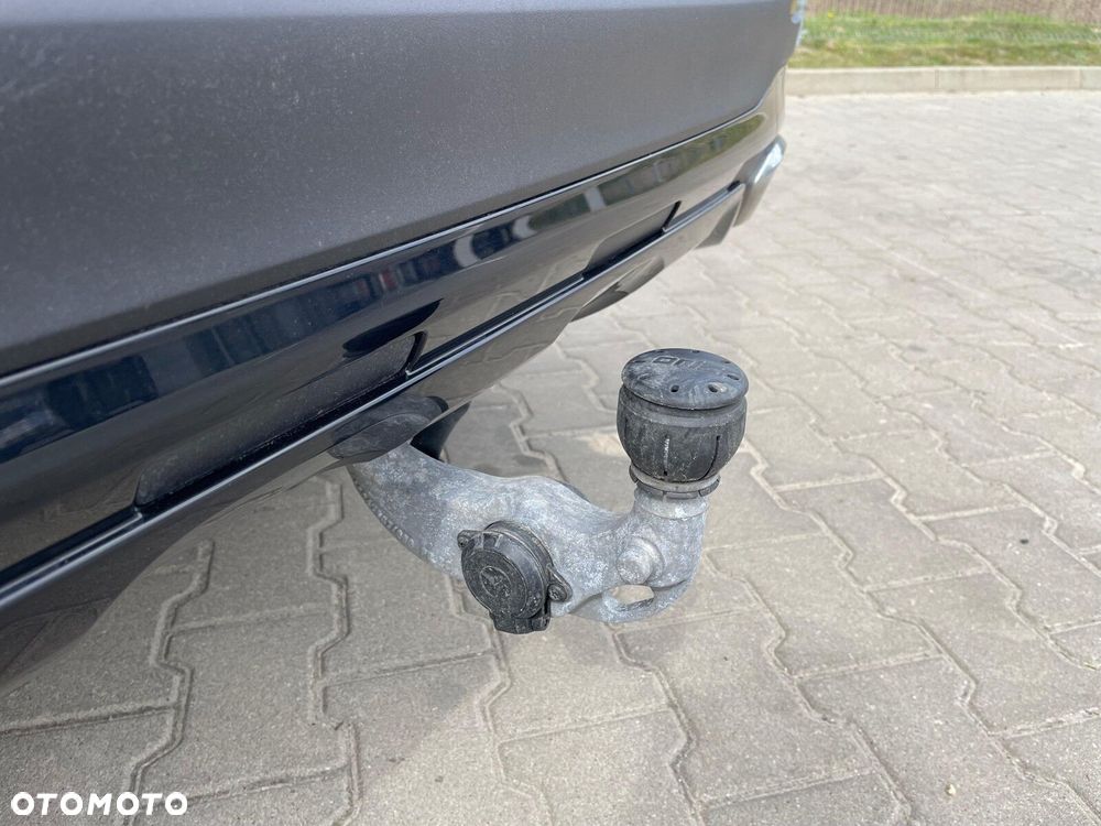 Mercedes-Benz GLC - 23