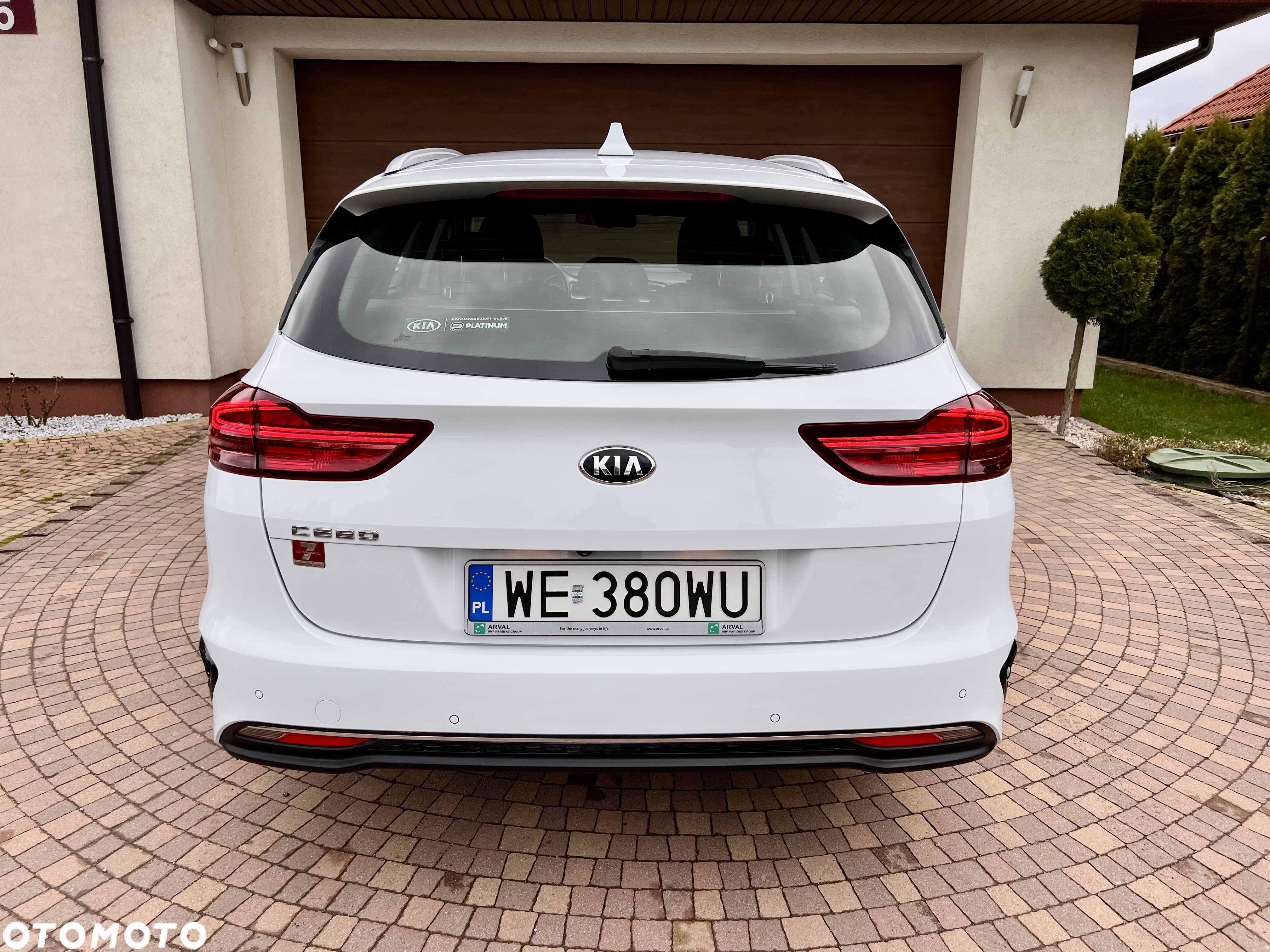 Kia Ceed 1.6 CRDi SCR M - 25
