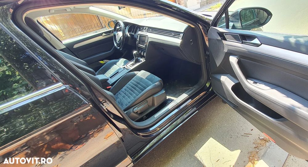 Volkswagen Passat 2.0 TDI DSG Highline - 13