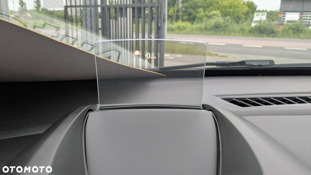 Opel Crossland X - 18