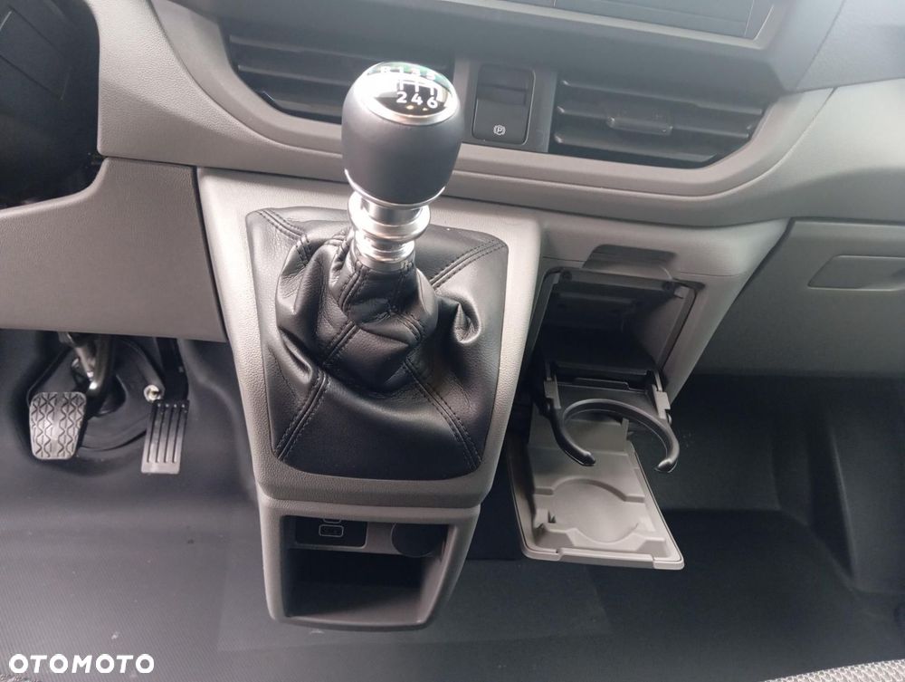 Volkswagen Transporter - 14