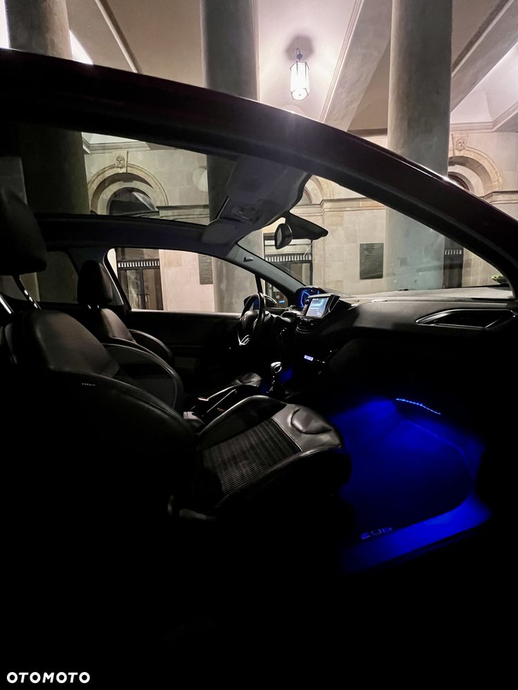 Peugeot 208 - 7
