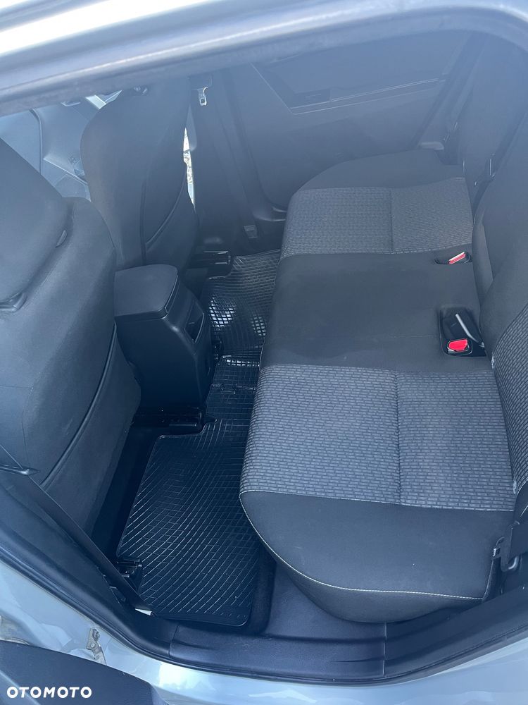 Toyota Auris - 8